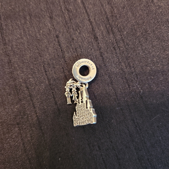 Pandora Disney Charm - Picture 3 of 4